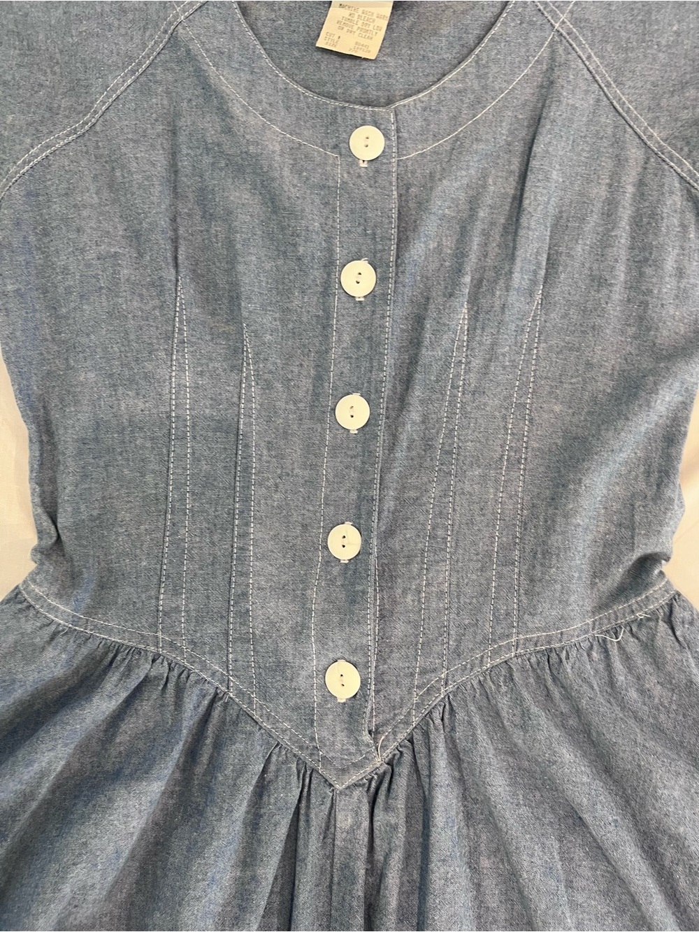 1970s Vintage -style denim fit-and-flare midi dress - Picture 2 of 6